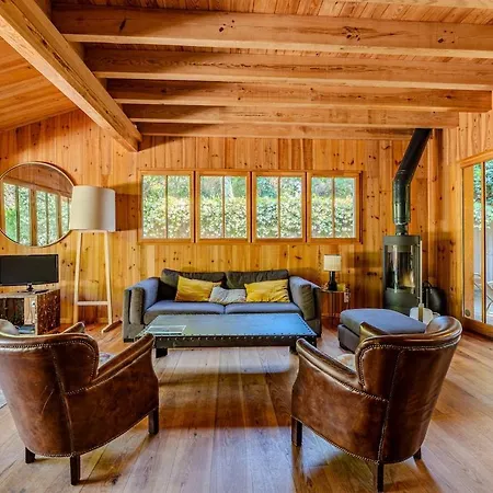 Cabin-style In Cap Ferret 8 People Feriehus *